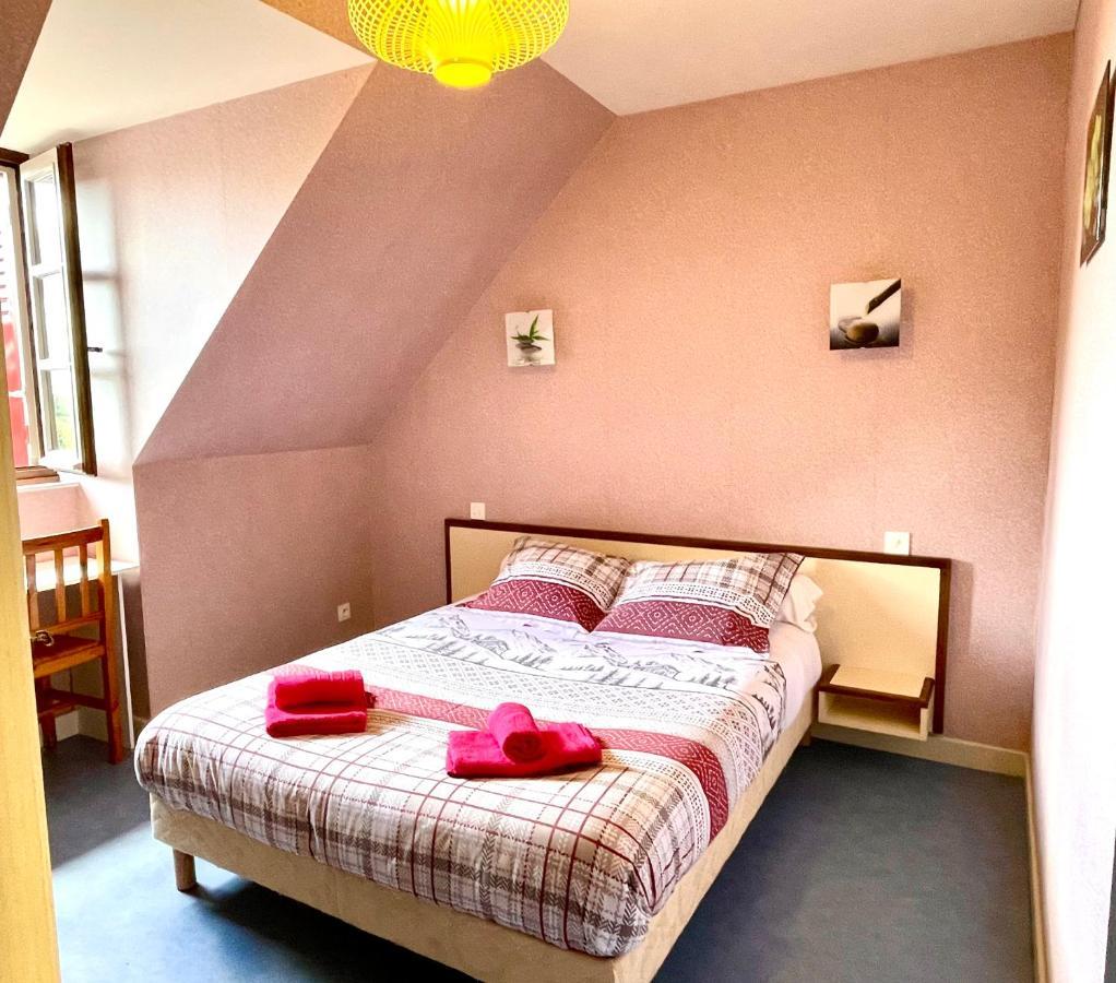 Auberge Le Beaulieu -Cantal Eksteriør billede