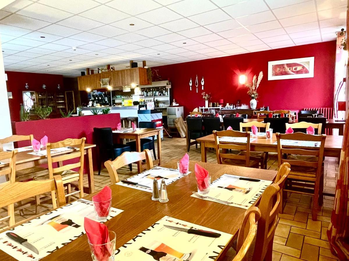 Auberge Le Beaulieu -Cantal Eksteriør billede